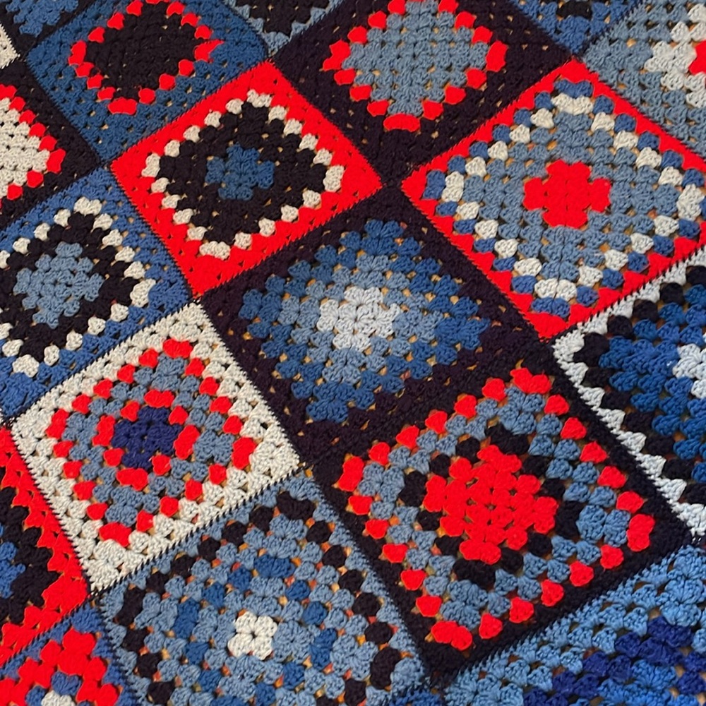 Granny Square crochet Afghan Blanket - Picture 4 of 5